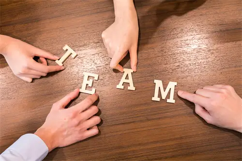 小姐妹在哪里旅游